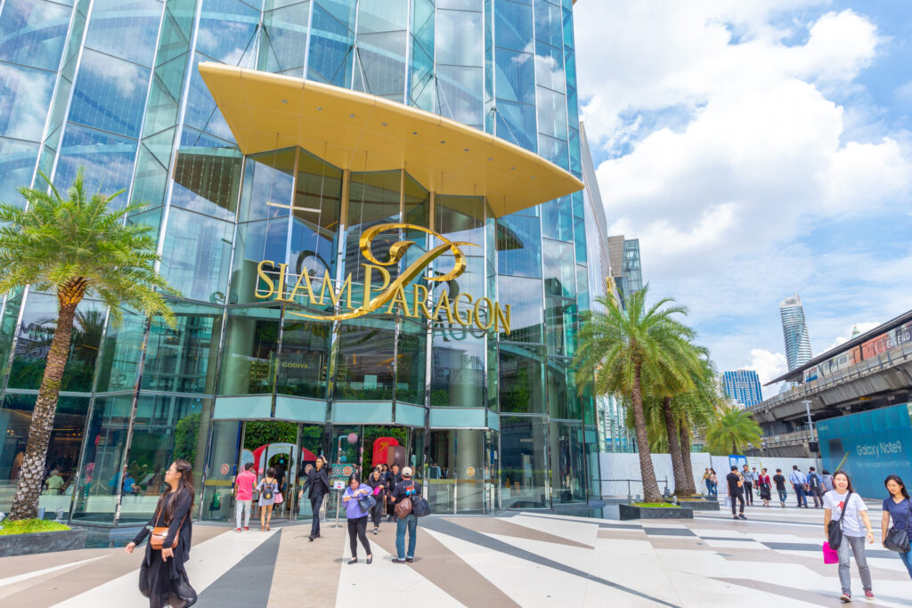 Explore Bangkok – Siam Paragon shopping mall entrance in Bangkok city centre