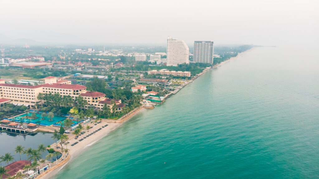 The Hua Hin Difference: Why This Extraordinary Royal Town Is the Only Choice for a Student English Programme in Thailand 1 the Hua Hin difference