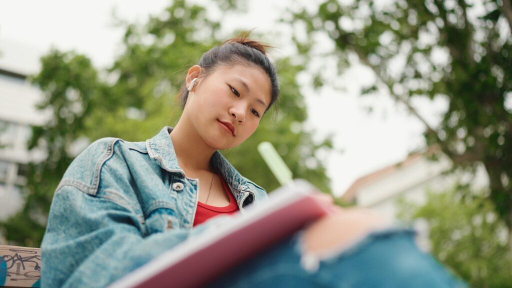 Dragon IELTS Channel 22 IELTS mock tests