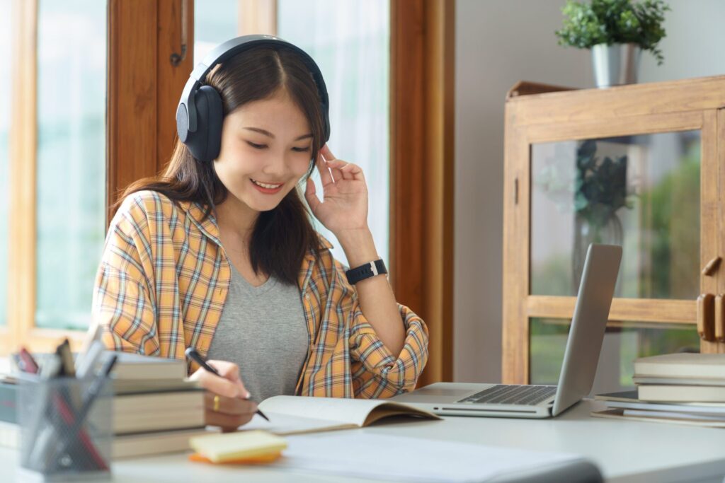 Dragon IELTS Channel 21 IELTS listening