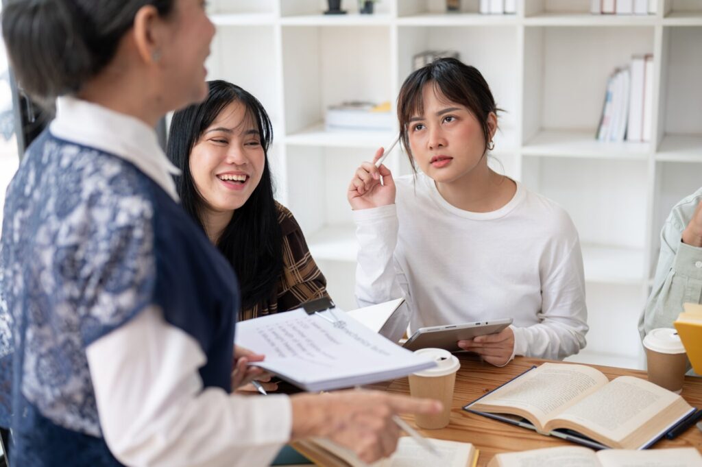 IELTS Grammar — What the Examiner Looks For 1 IELTS grammar