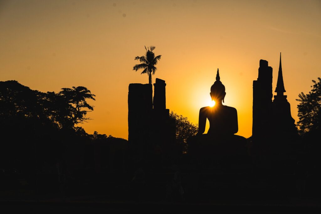 Thai Culture Thailand: Why the Dragon Study Tours Programme Gives Teen Groups the Most Genuine Cultural Experience on the Gulf Coast 5 shutterstock 2619920441