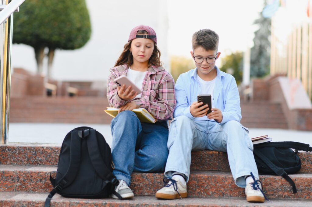 How the Dragon App Works 1 Dragon Study Tours App