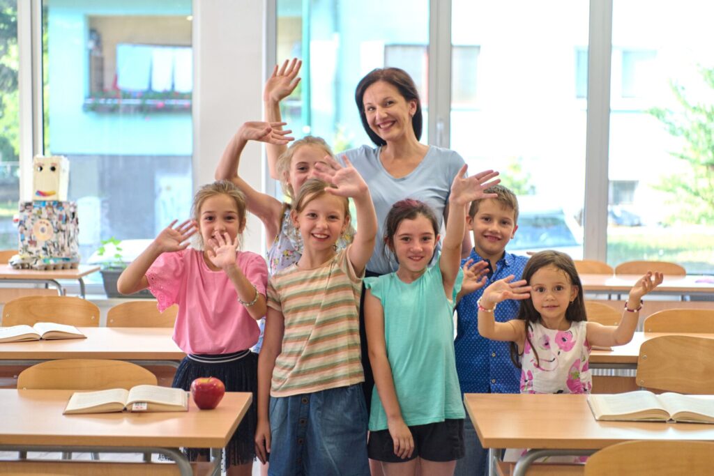 How Does Dragon Study Support Students Who Are Anxious About Travelling to Thailand? 1 student travel anxiety in Thailand