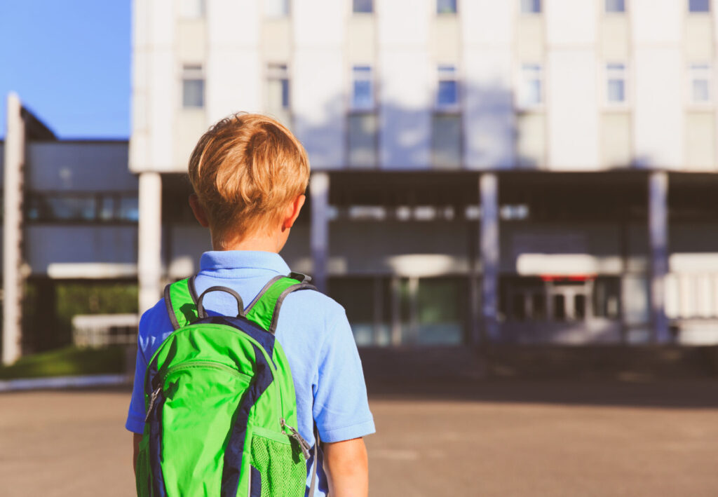 What Do Students Experience on the Transfer from Bangkok to Hua Hin? 1 study tour Thailand